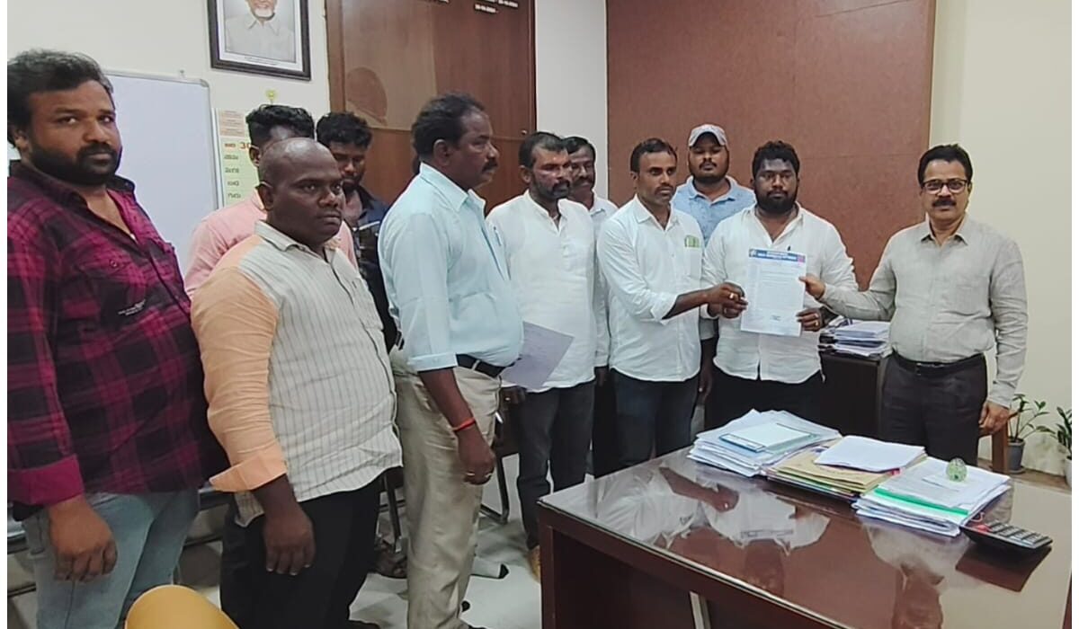 WhatsApp Image 2025-11-21 at 6.25.48 PM